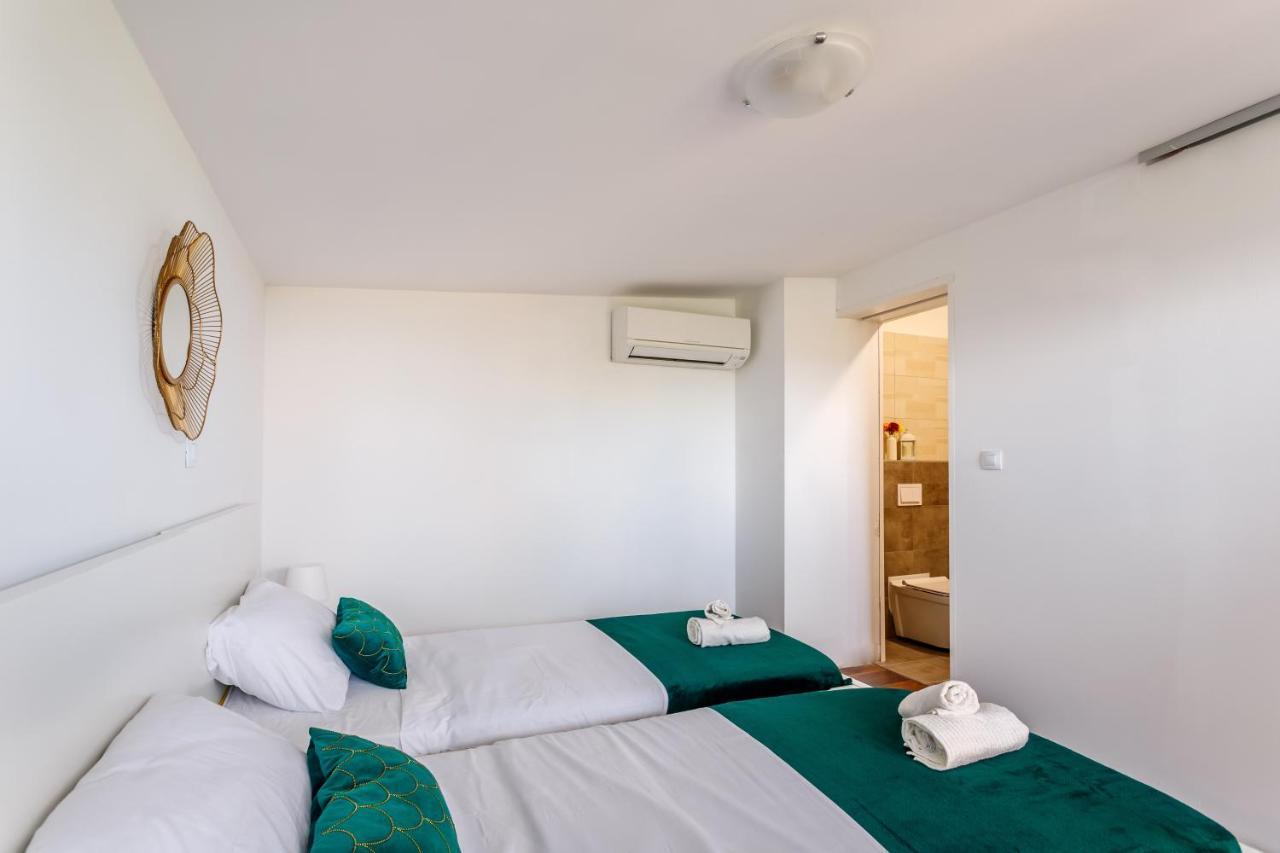 Casa Di Oliva-House With Heated Pool & Jacuzzi In Trilj, Croatia Villa Екстериор снимка