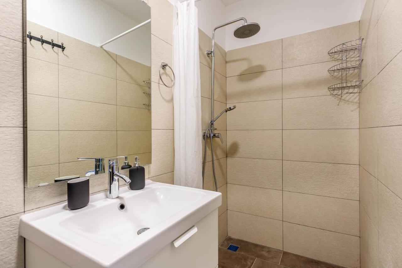 Casa Di Oliva-House With Heated Pool & Jacuzzi In Trilj, Croatia Villa Екстериор снимка