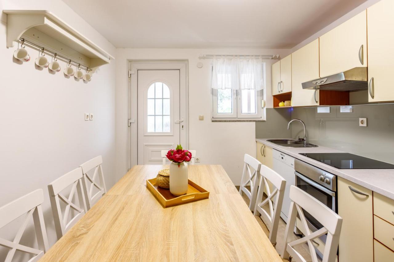 Casa Di Oliva-House With Heated Pool & Jacuzzi In Trilj, Croatia Villa Екстериор снимка